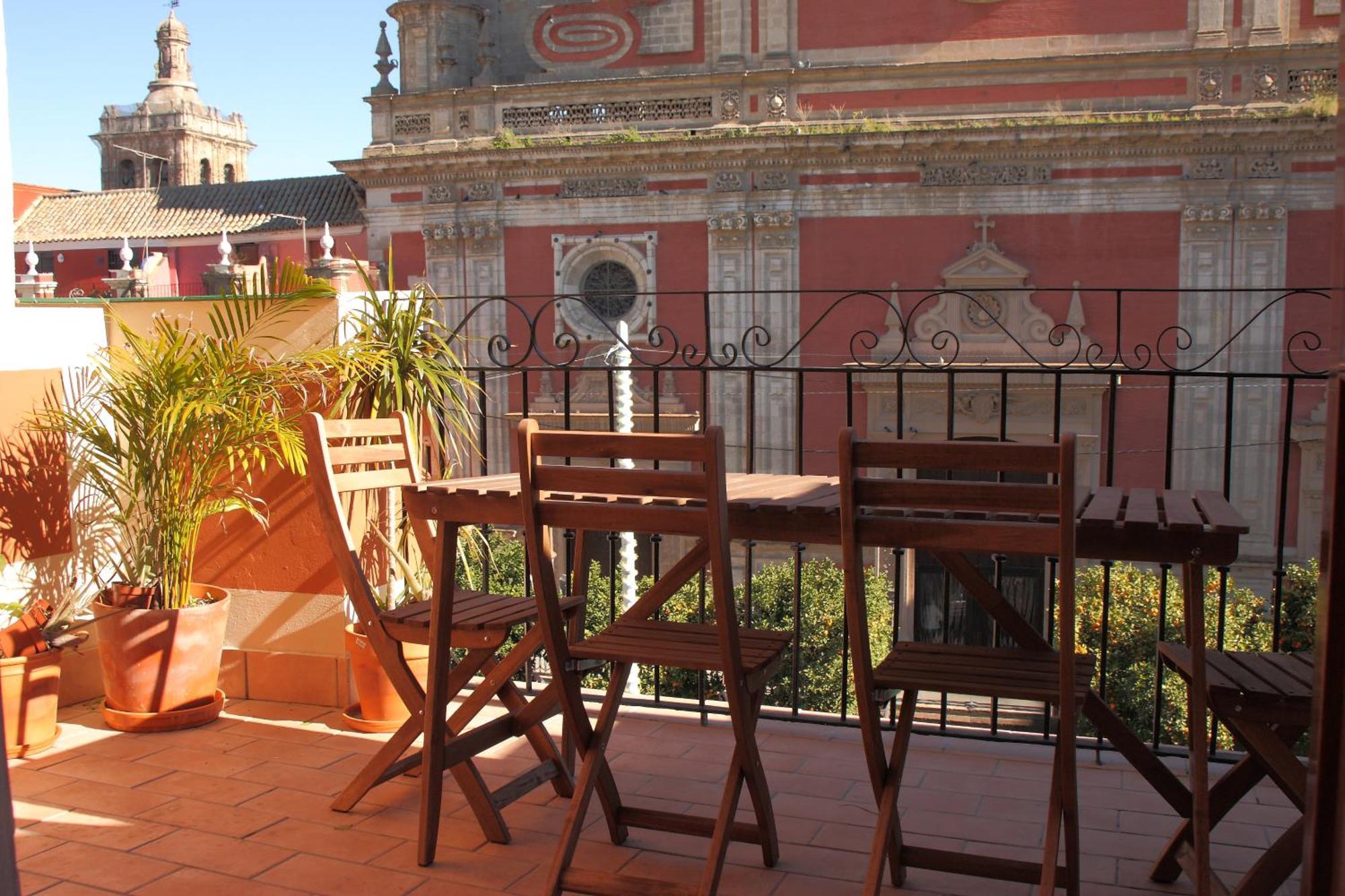 Panther Home Salvador, Seville